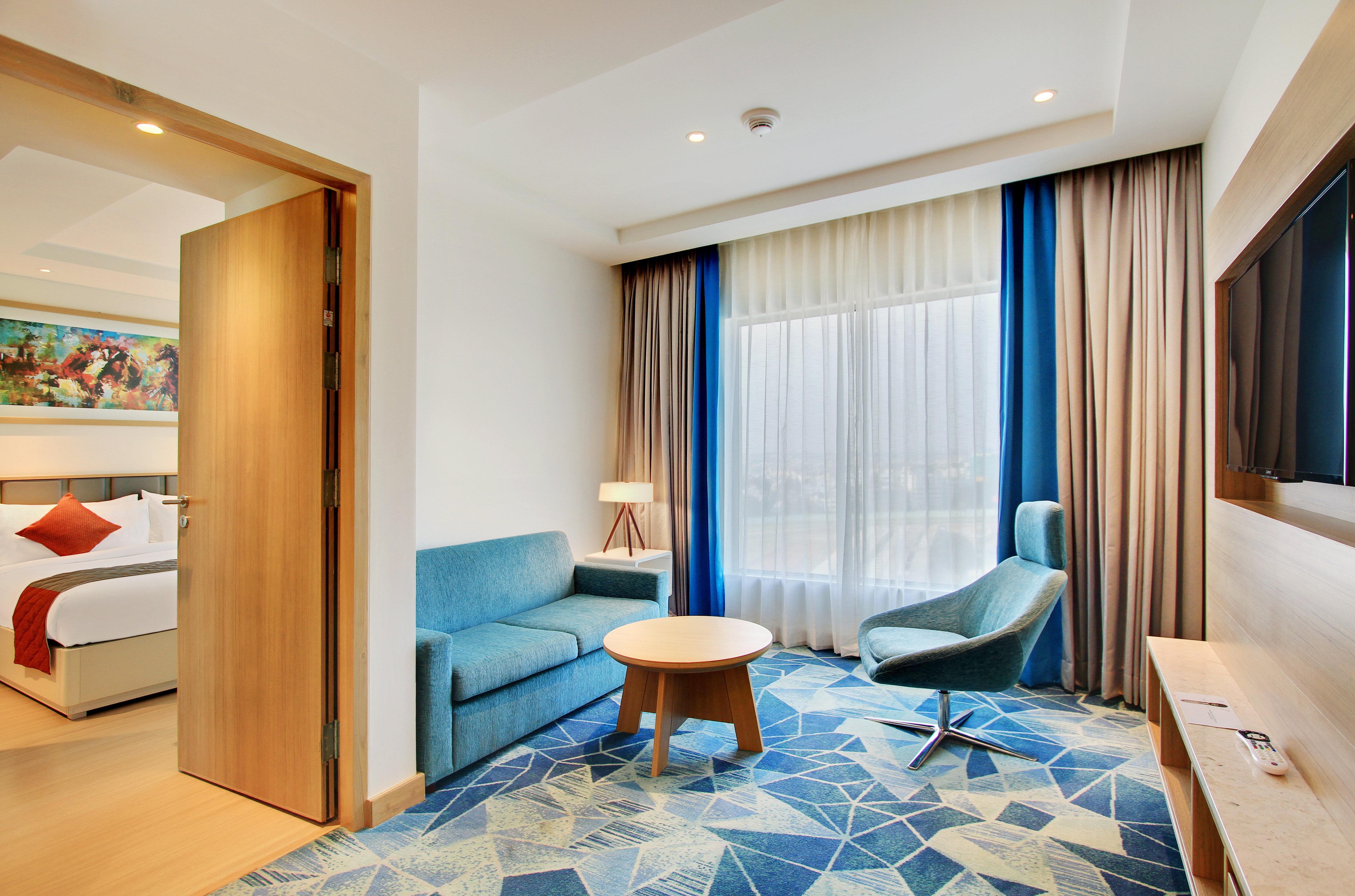 Holiday Inn Bengaluru Racecourse By Ihg Kültér fotó Suite