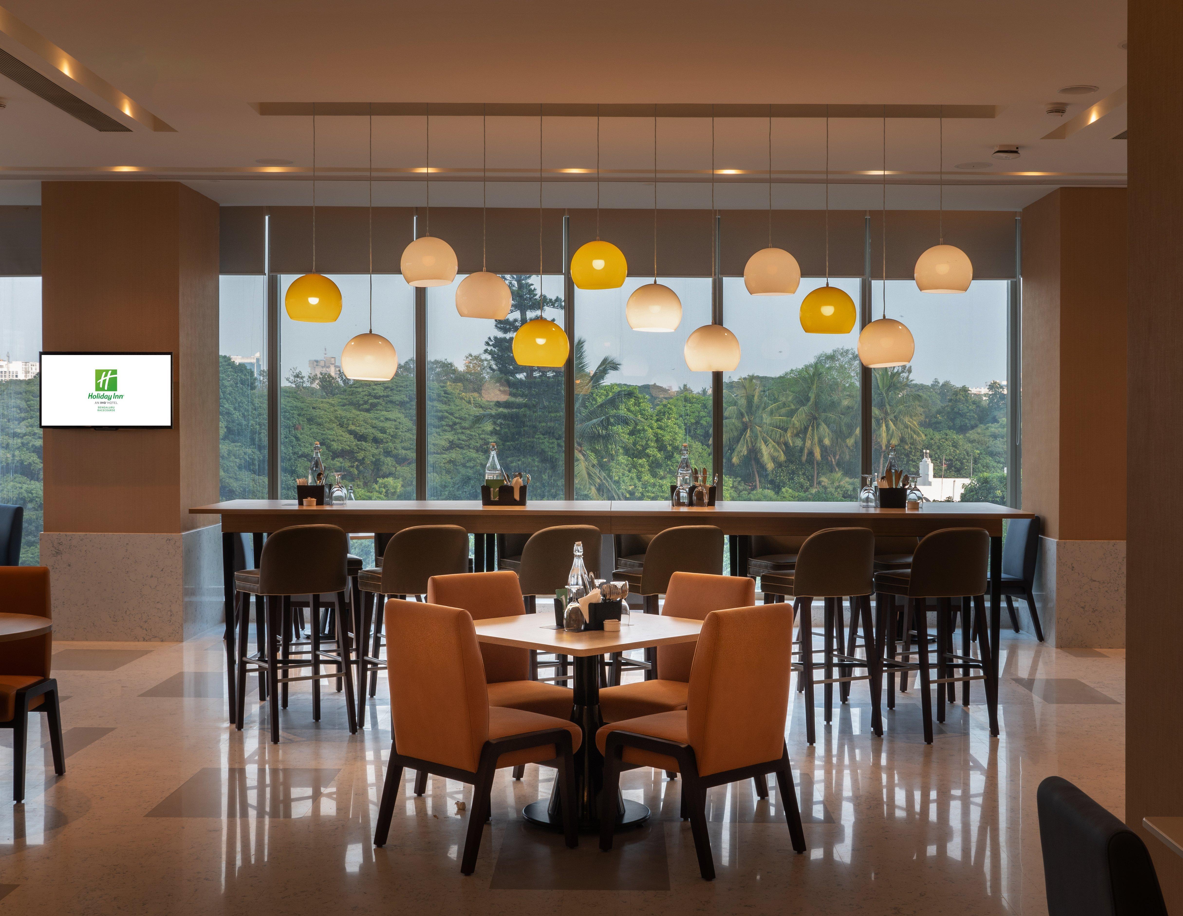 Holiday Inn Bengaluru Racecourse By Ihg Kültér fotó Holiday Inn, Hyderabad