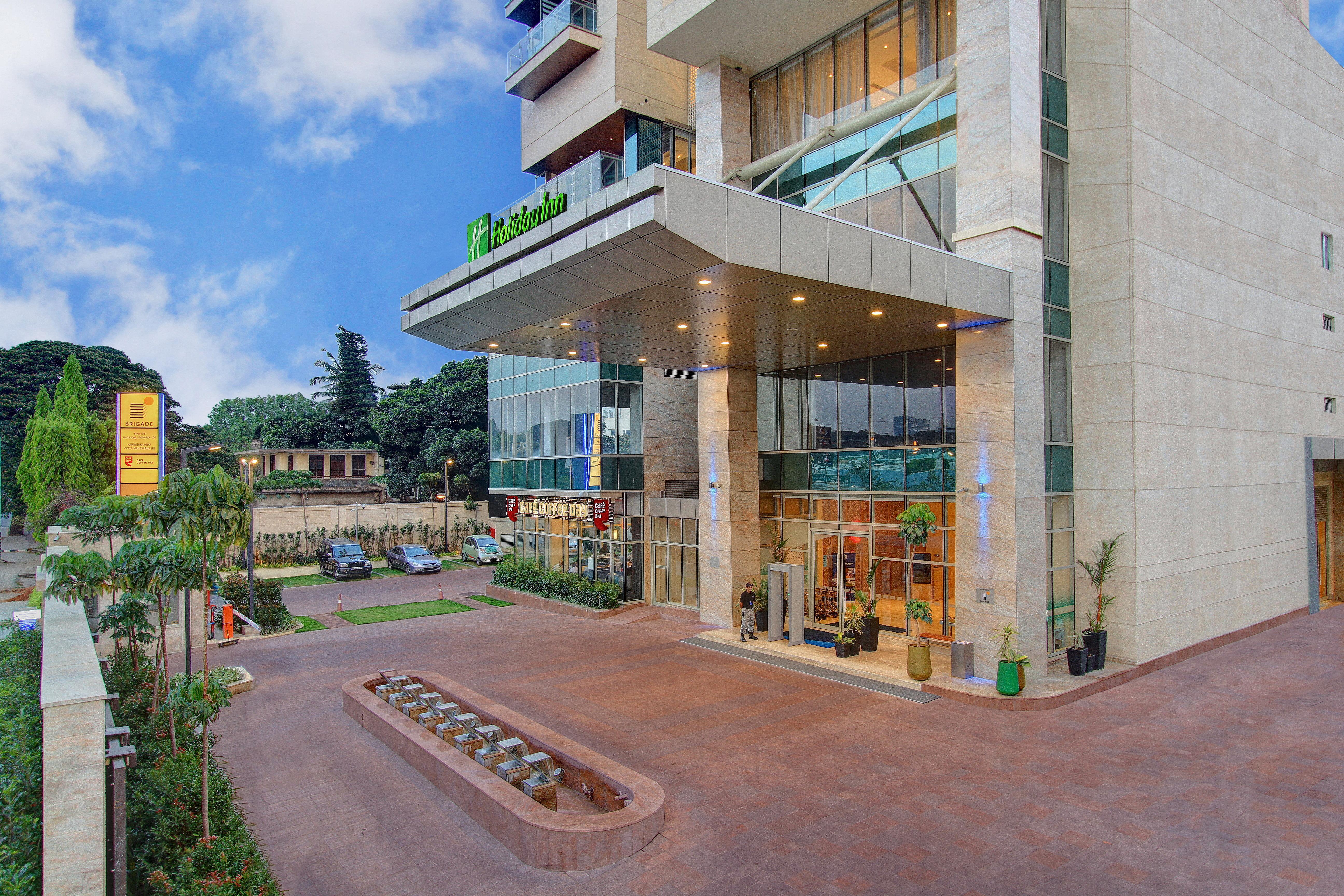Holiday Inn Bengaluru Racecourse By Ihg Kültér fotó Holiday Inn Nairobi West