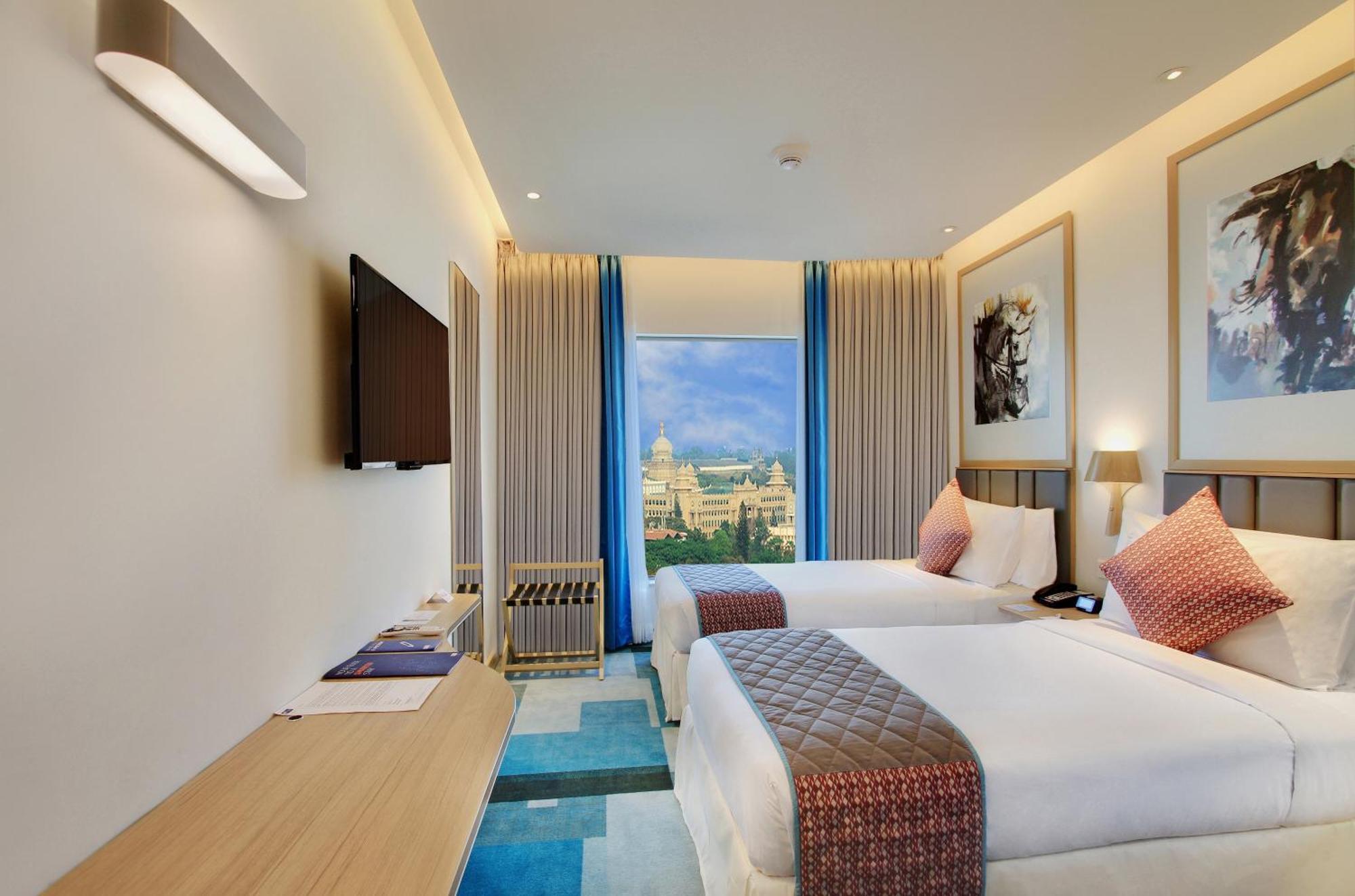 Holiday Inn Bengaluru Racecourse By Ihg Kültér fotó Deluxe Room